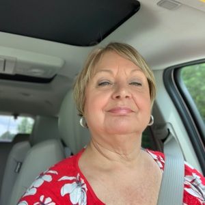 Meet your Posher, Cathy